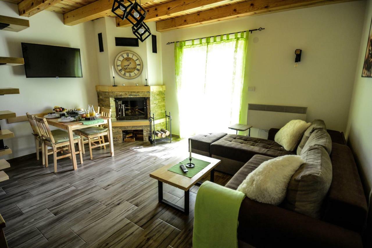 Planinska Gospa Bajina Basta Bagian luar foto