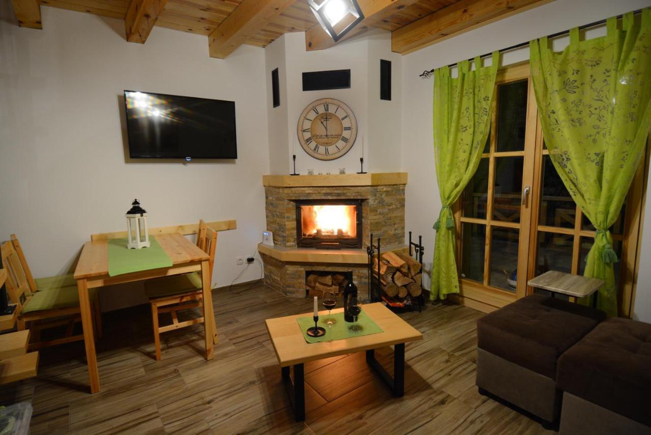 Planinska Gospa Bajina Basta Bagian luar foto